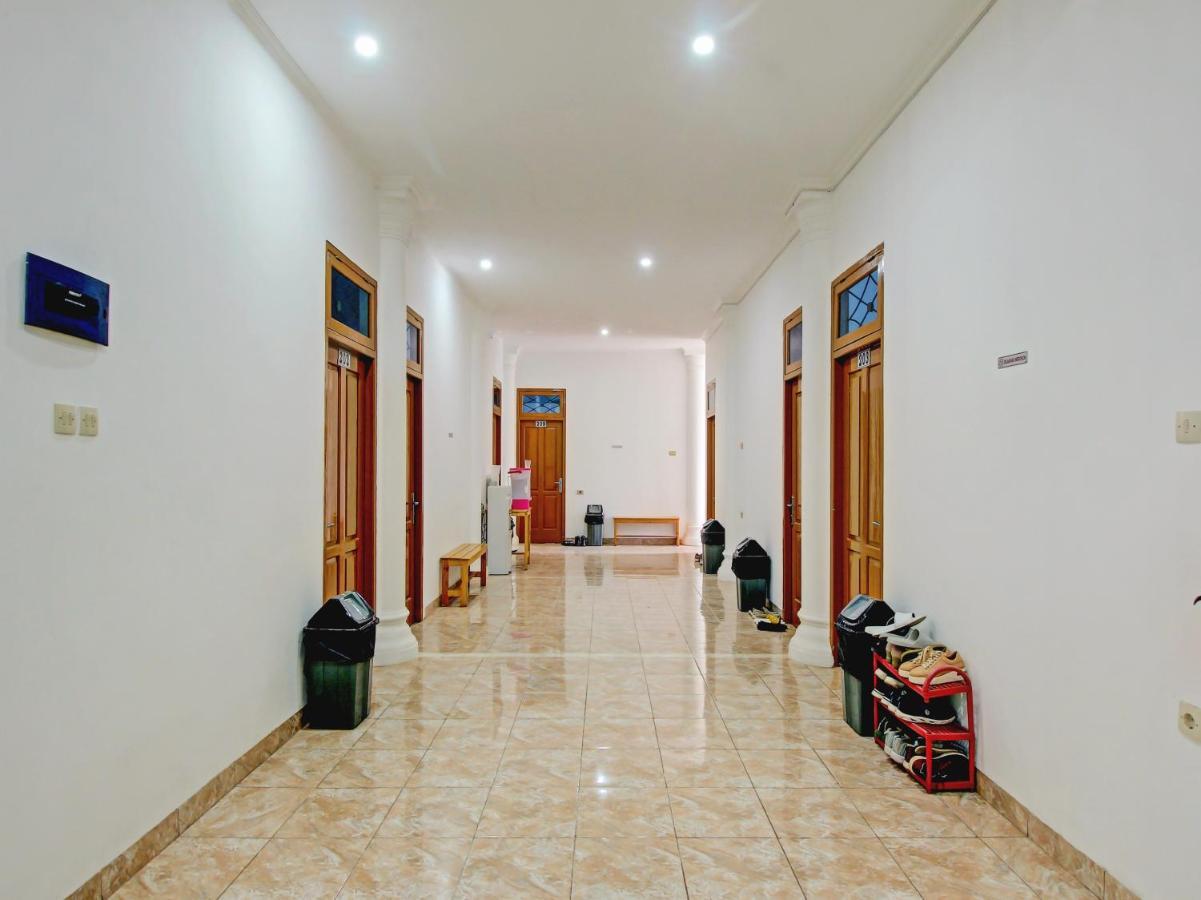 Super Oyo 90224 Palembang